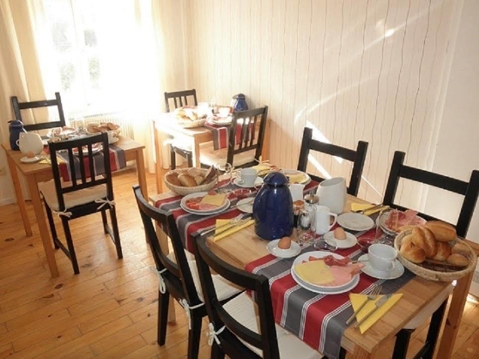 רגנסבורג Pension Holzgarten מראה חיצוני תמונה